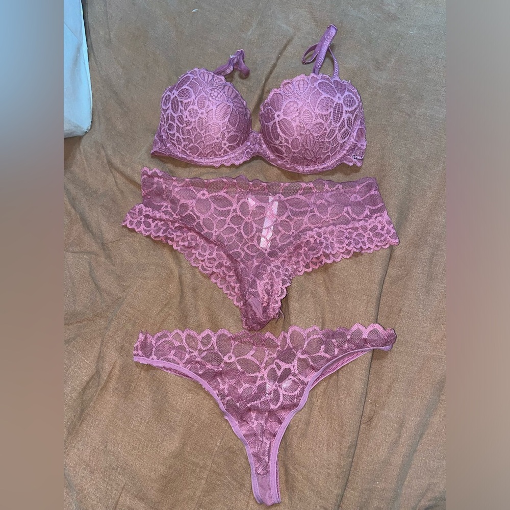 VS pink push up bra with two matching panties